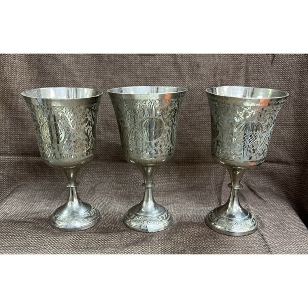 Vintage Z.Y. India World Gift Heavy Engraved , Brass Chalice Goblets (1671)